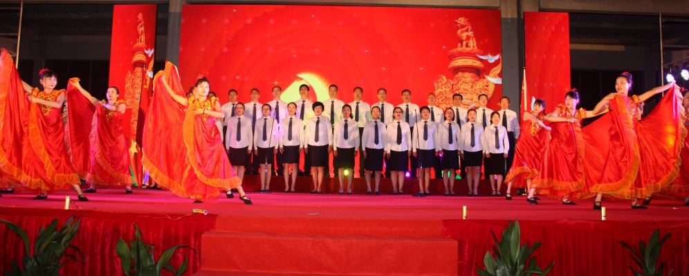 3、大合唱1.jpg 3、大合唱1.jpg